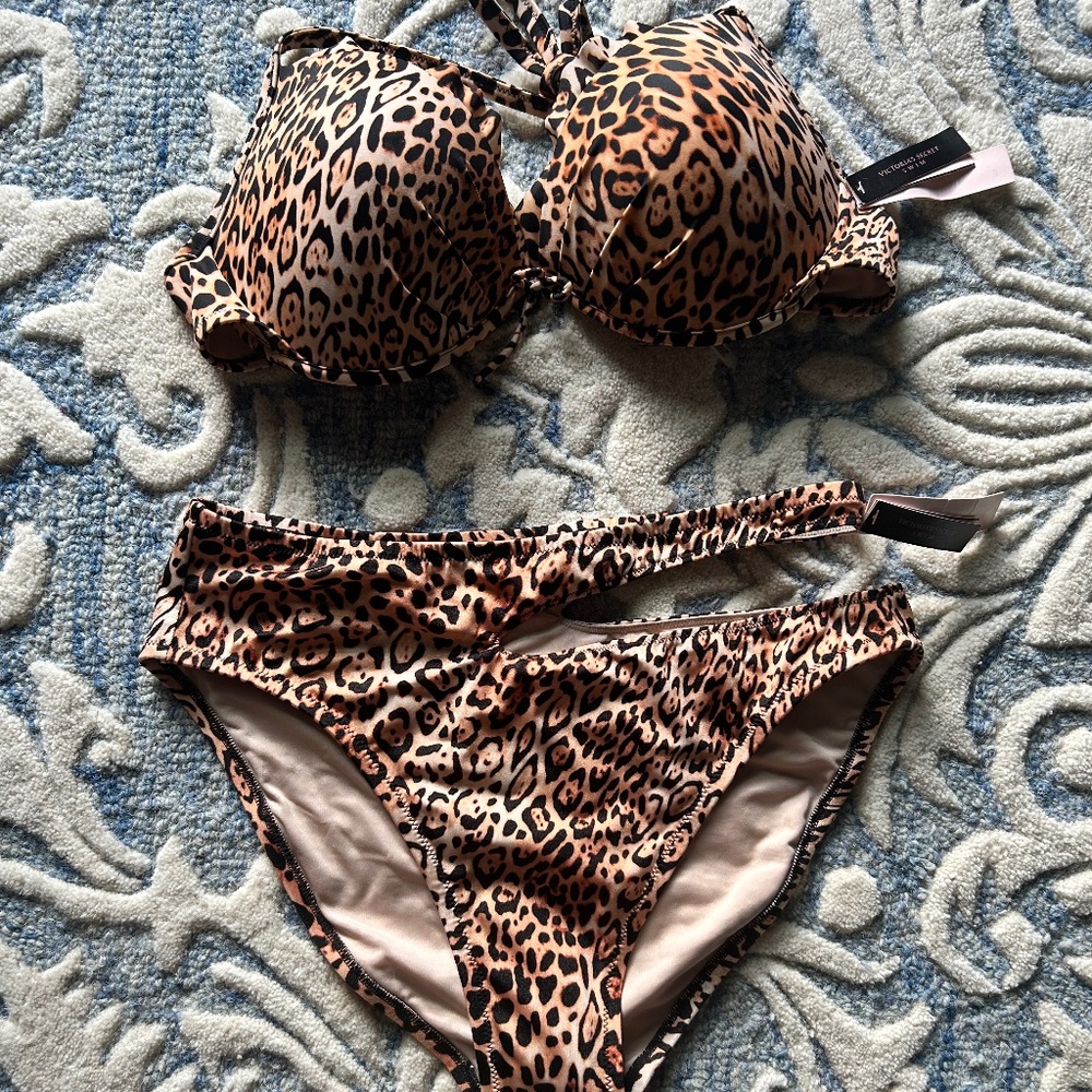 NWT Victoria's Secret Bombshell Swim Set Leopard Print 34DD High Waist Bottoms